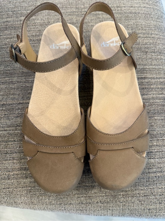 Dansko Shoes - Dansko Taupe Leather Slingback Sandals